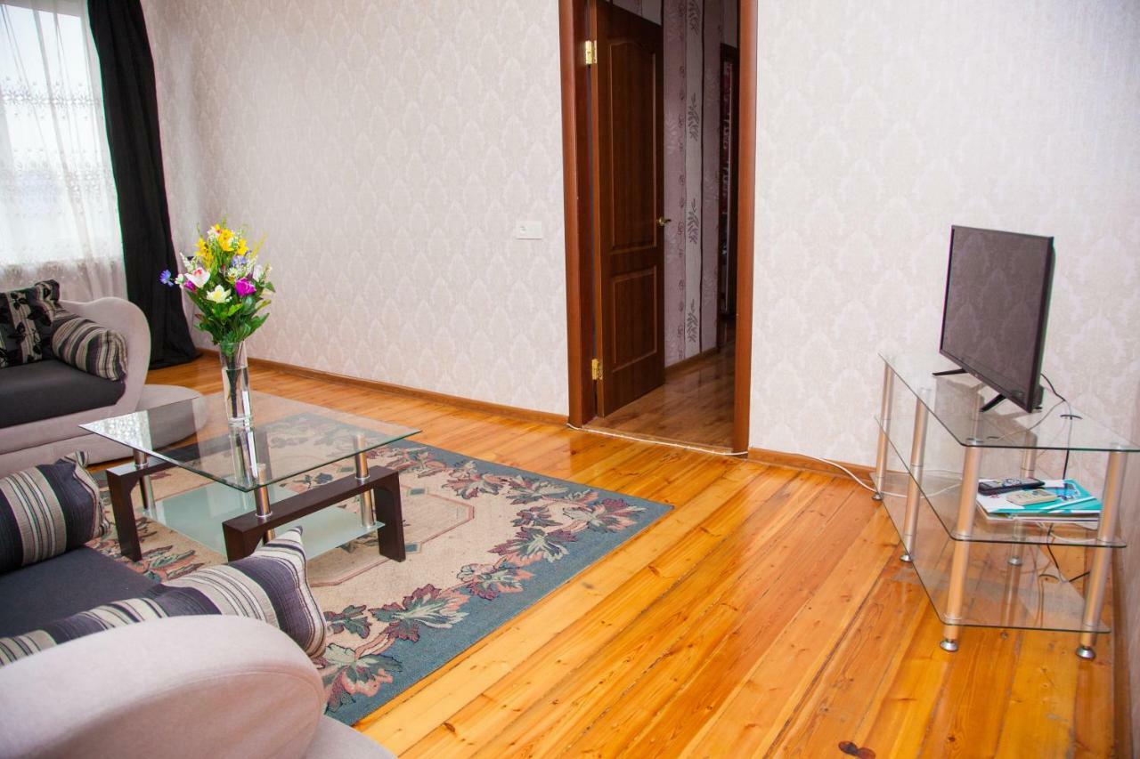 Apartment On Stalevariv Street 7 Zaporizhia Ngoại thất bức ảnh