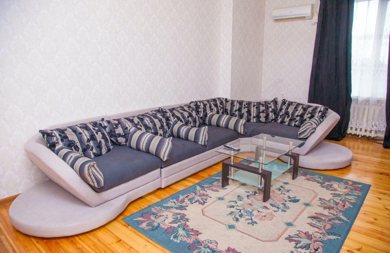 Apartment On Stalevariv Street 7 Zaporizhia Ngoại thất bức ảnh