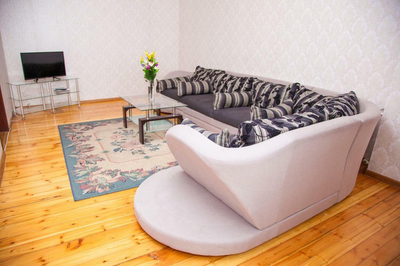 Apartment On Stalevariv Street 7 Zaporizhia Ngoại thất bức ảnh