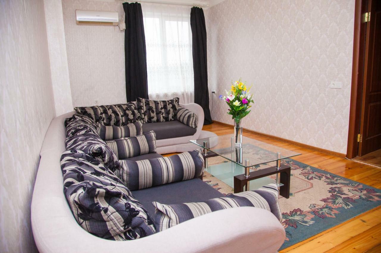 Apartment On Stalevariv Street 7 Zaporizhia Ngoại thất bức ảnh