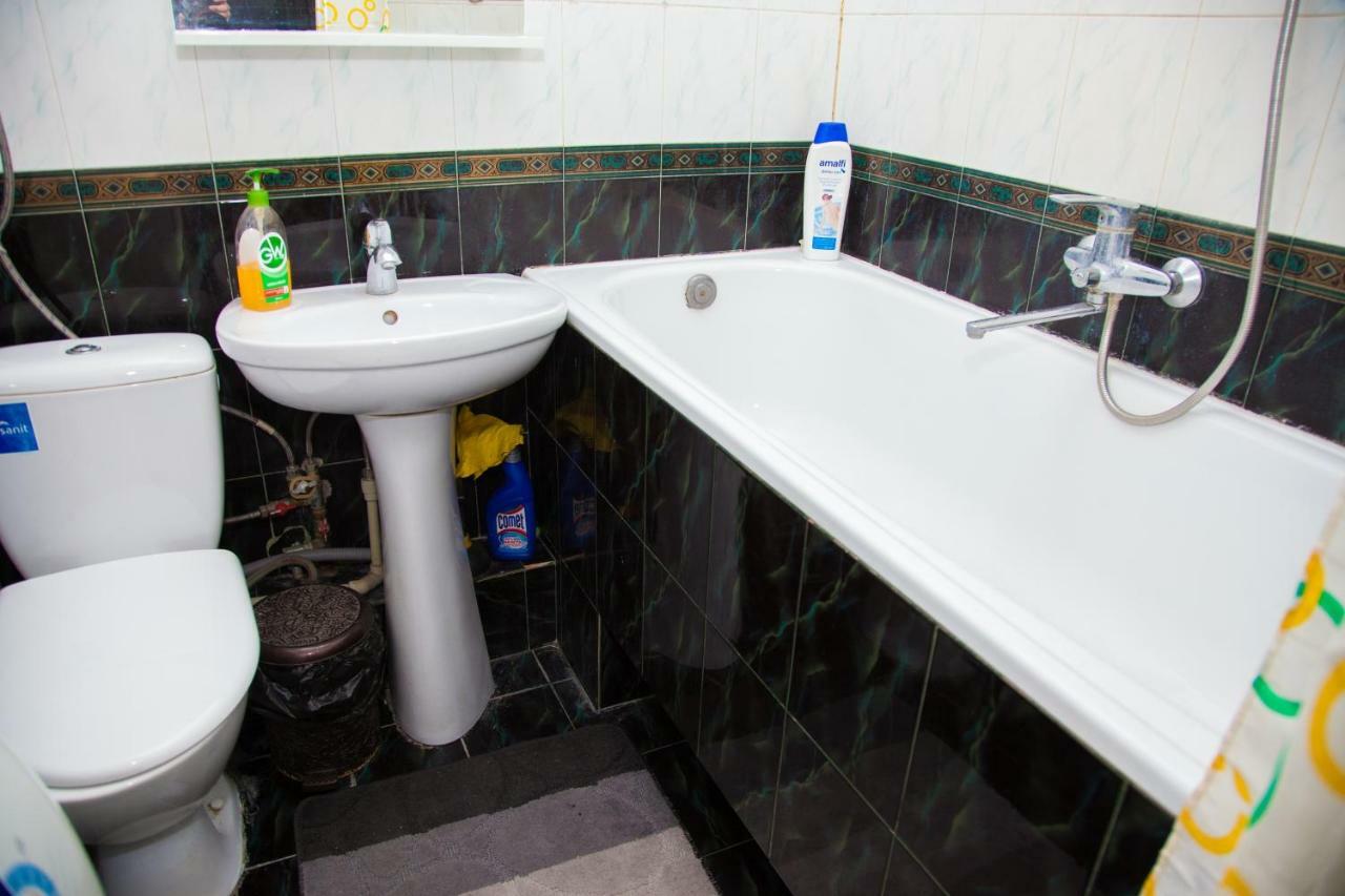 Apartment On Stalevariv Street 7 Zaporizhia Ngoại thất bức ảnh